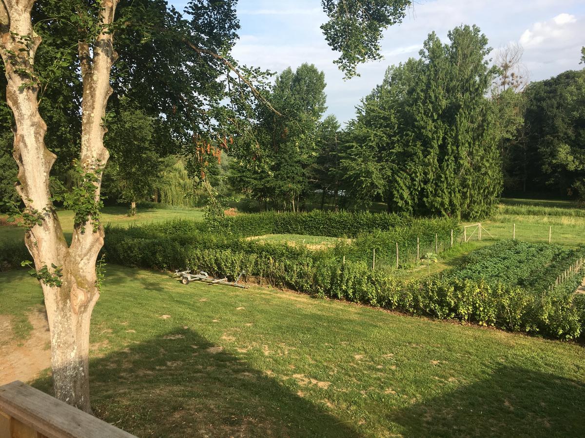Avec Terrasse Abbaye D'aiguevive